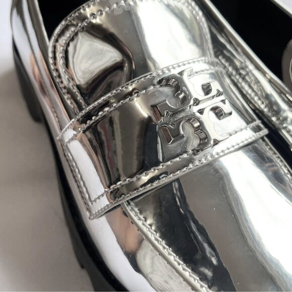 NWOT TORY BURCH SILVER CHUNKY CLASSIC LUG LOAFERS - 8M - Picture 7 of 9